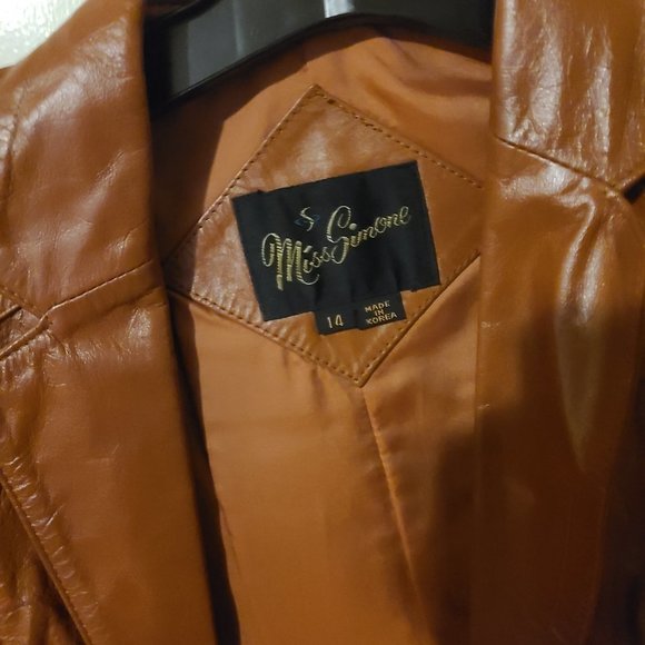 Women leather jacket - Picture 3 of 3